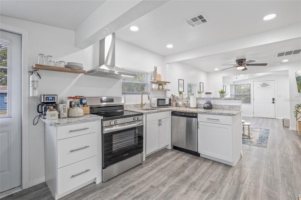 Activo con contrato: $1,600 (2 camas, 1 baños, 744 Pies cuadrados)