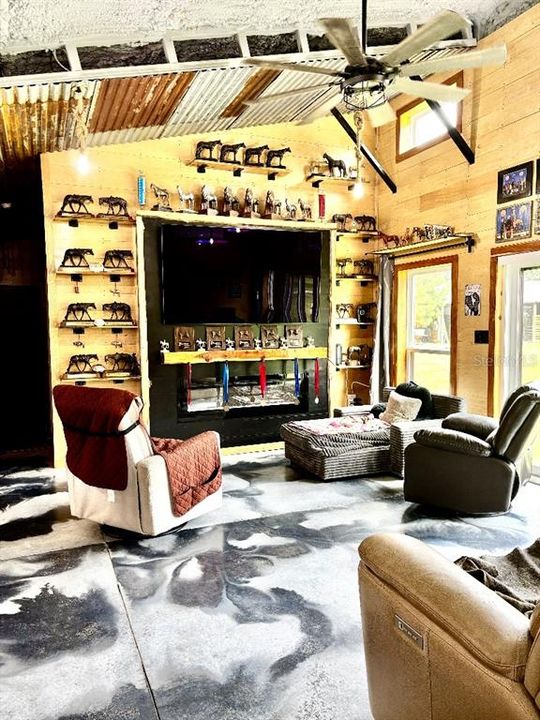 Под контрактом: $450,000 (2 спален, 2 ванн, 1344 Квадратных фут)