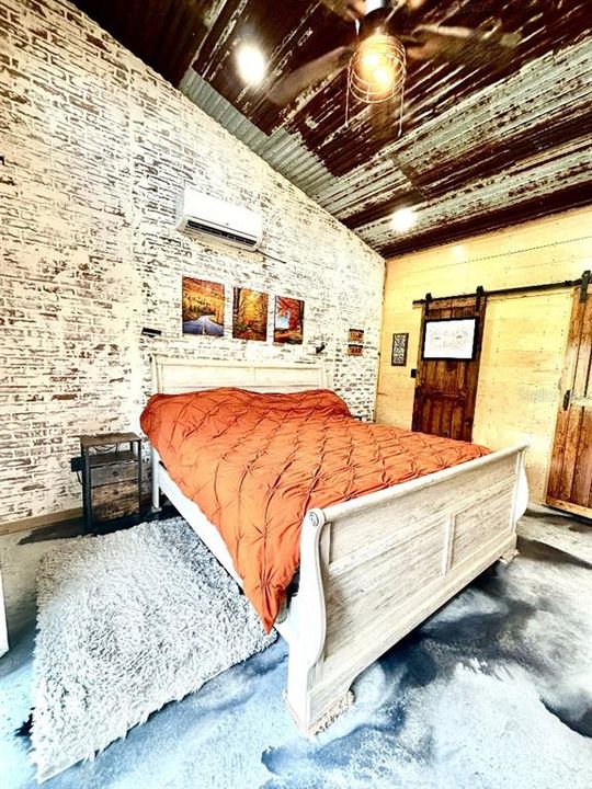 Под контрактом: $450,000 (2 спален, 2 ванн, 1344 Квадратных фут)