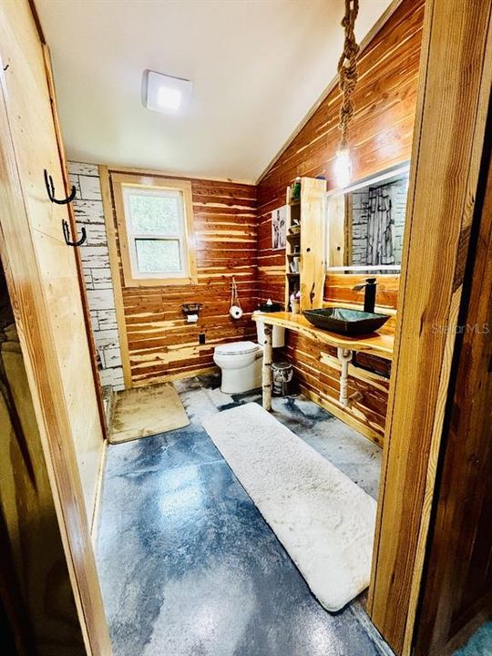 Под контрактом: $450,000 (2 спален, 2 ванн, 1344 Квадратных фут)