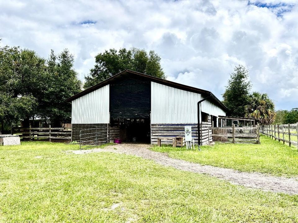 Под контрактом: $450,000 (2 спален, 2 ванн, 1344 Квадратных фут)