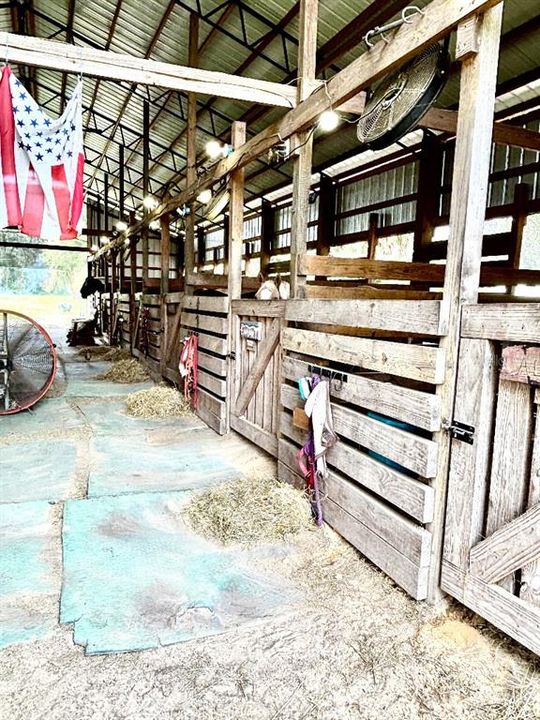 Под контрактом: $450,000 (2 спален, 2 ванн, 1344 Квадратных фут)