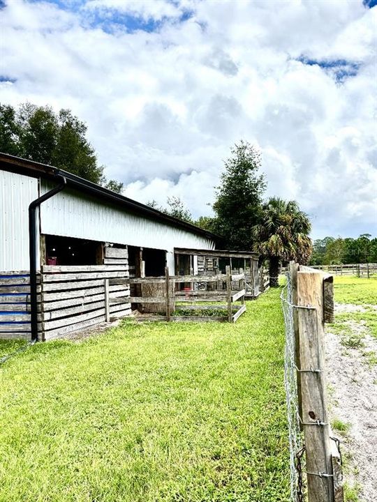 Под контрактом: $450,000 (2 спален, 2 ванн, 1344 Квадратных фут)