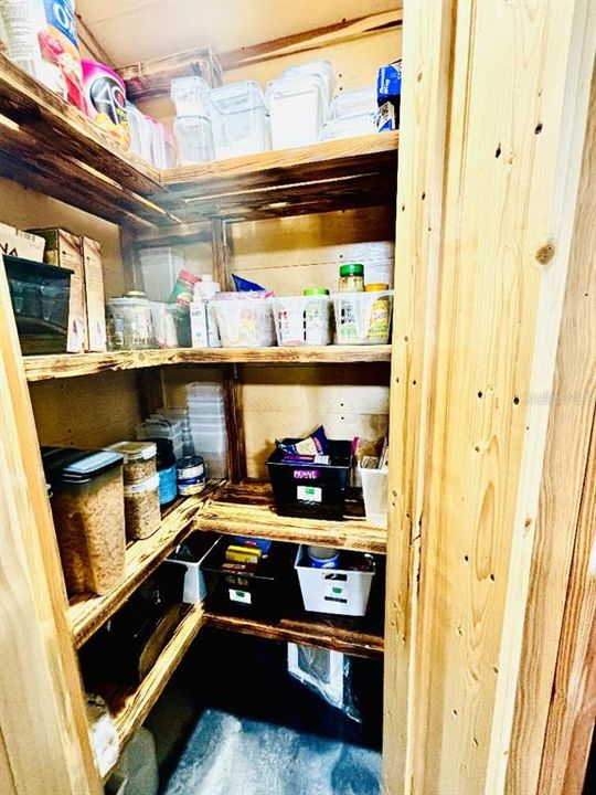 Под контрактом: $450,000 (2 спален, 2 ванн, 1344 Квадратных фут)