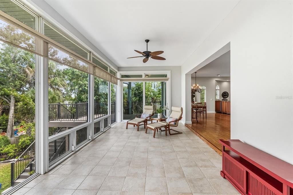 待售: $980,000 (3 贝兹, 2 浴室, 2440 平方英尺)