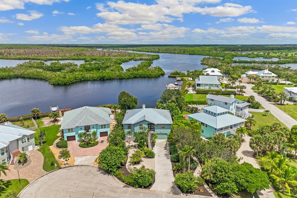 待售: $980,000 (3 贝兹, 2 浴室, 2440 平方英尺)