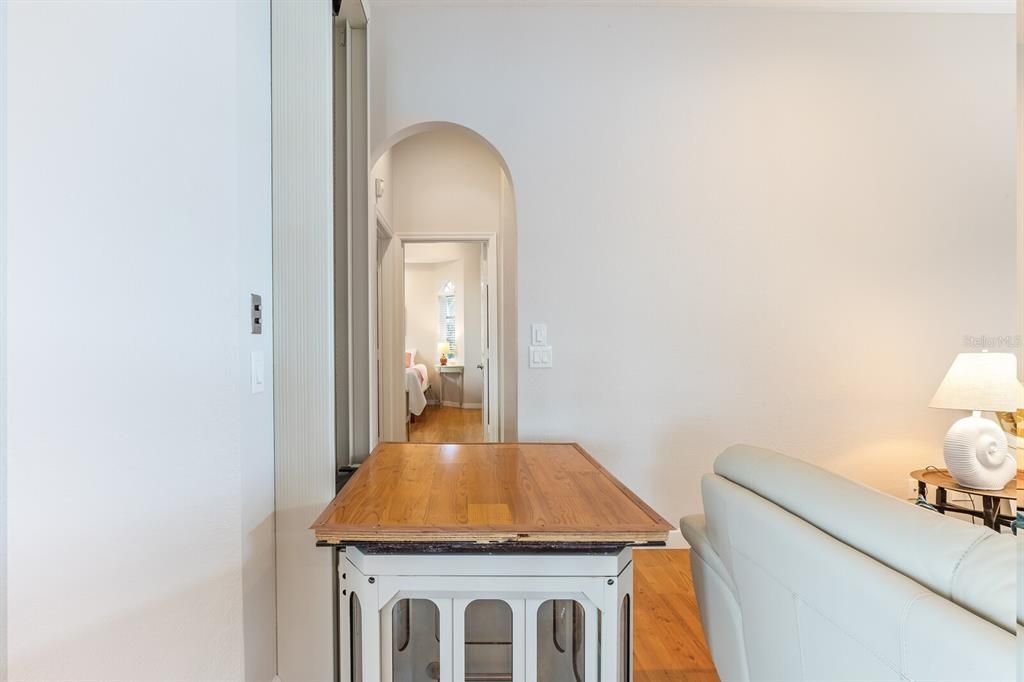 待售: $980,000 (3 贝兹, 2 浴室, 2440 平方英尺)