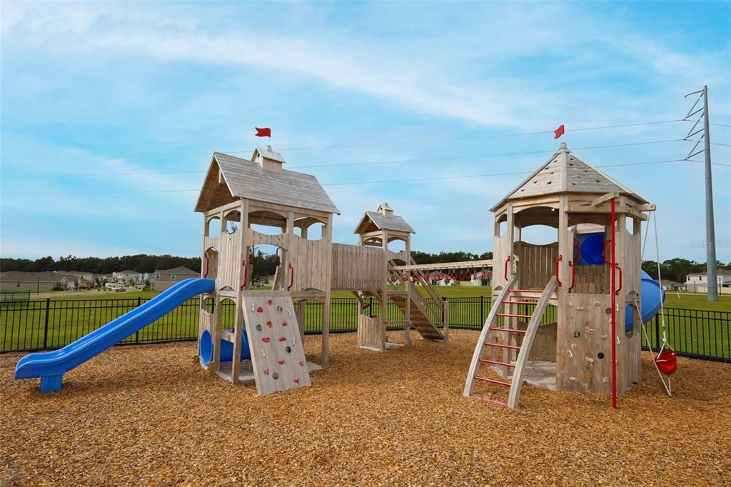 出租: $2,650 (4 贝兹, 2 浴室, 1828 平方英尺)