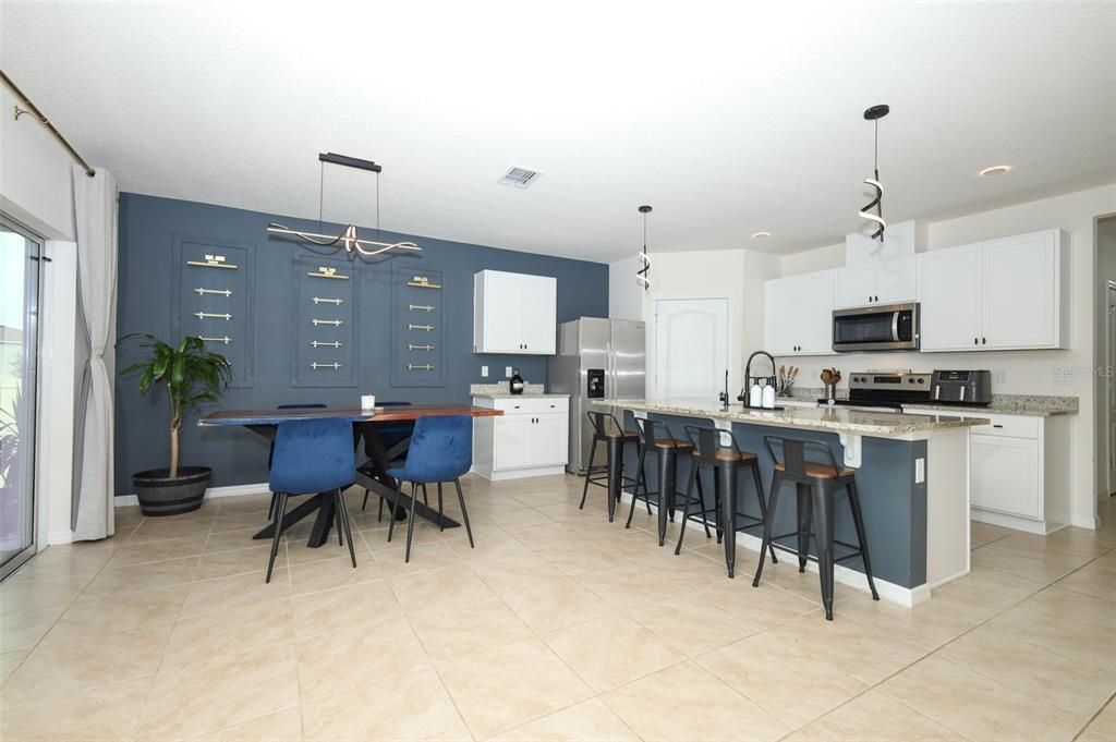 出租: $2,650 (4 贝兹, 2 浴室, 1828 平方英尺)