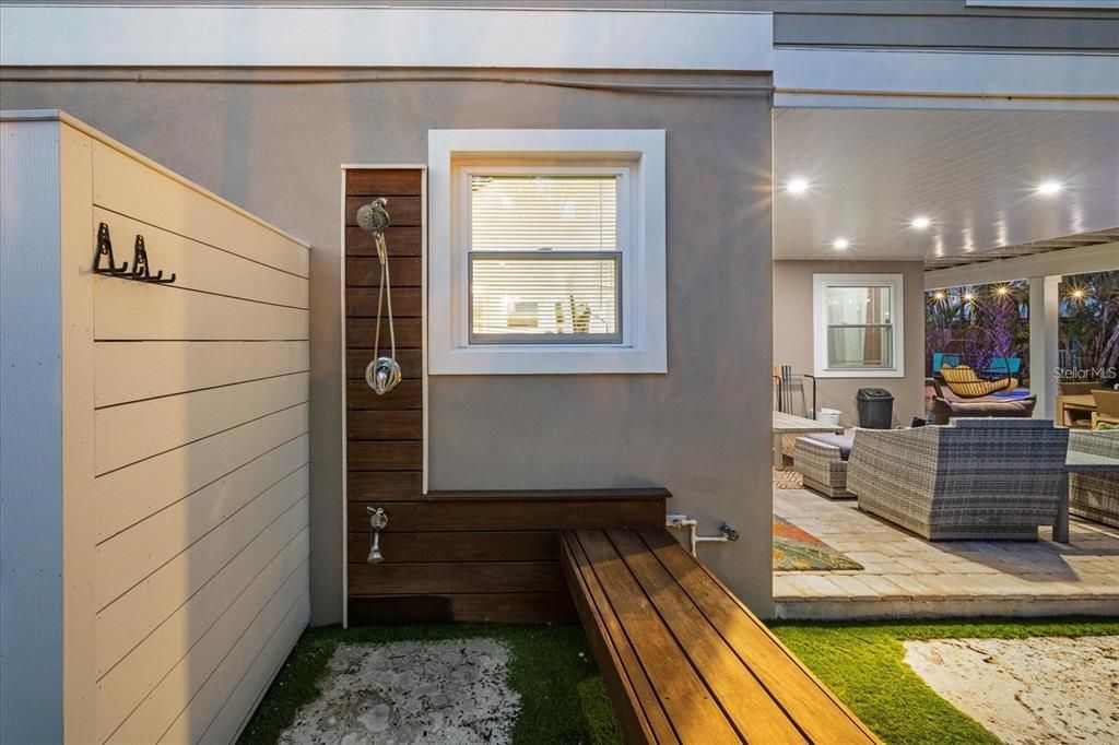 待售: $2,690,000 (4 贝兹, 3 浴室, 2153 平方英尺)