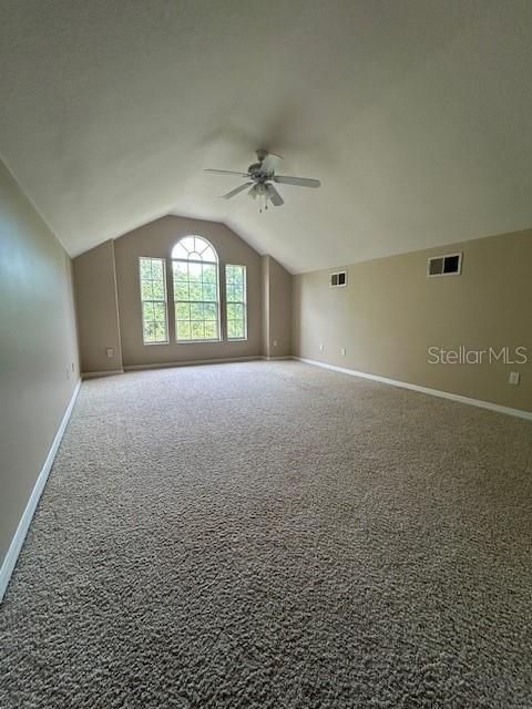 出租: $3,450 (4 贝兹, 3 浴室, 2819 平方英尺)