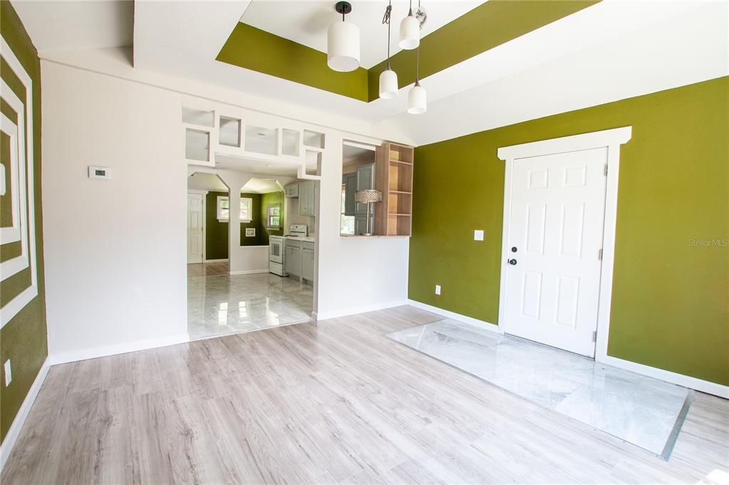 En Venta: $215,000 (2 camas, 2 baños, 900 Pies cuadrados)