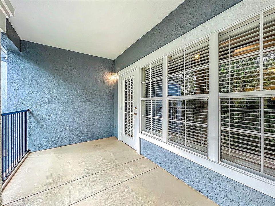 Active With Contract: $190,000 (1 beds, 1 baths, 782 Square Feet)