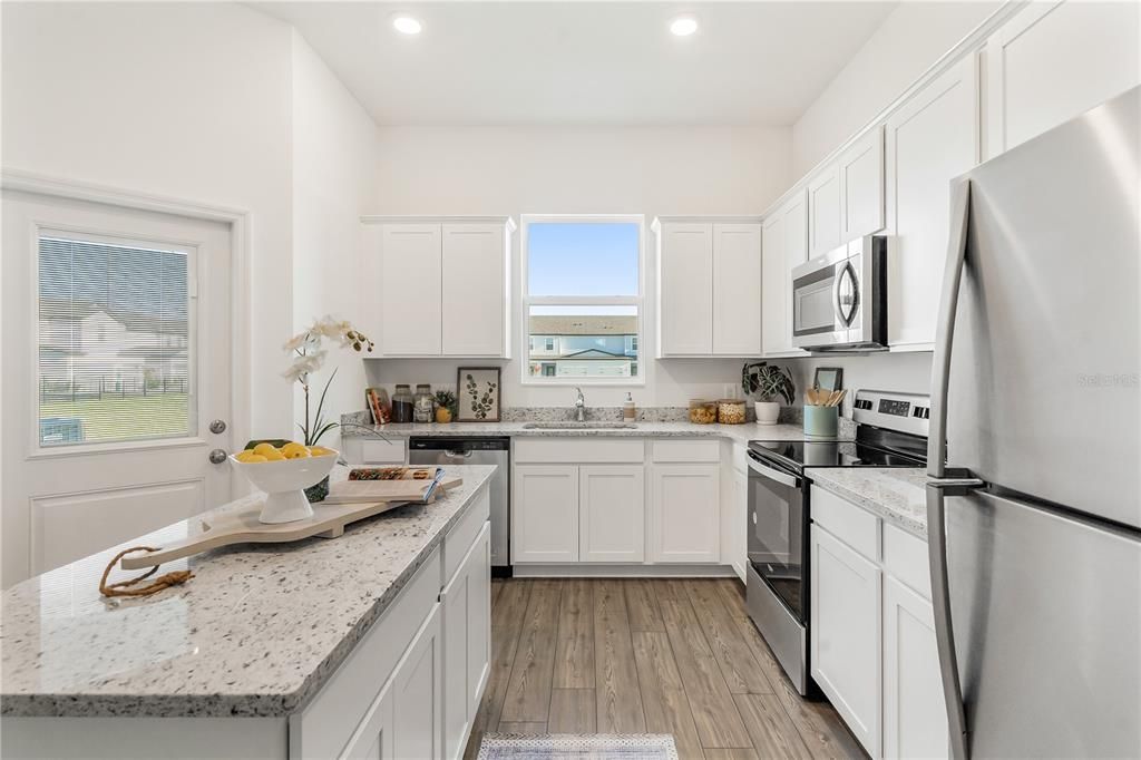 待售: $235,900 (3 贝兹, 2 浴室, 1731 平方英尺)