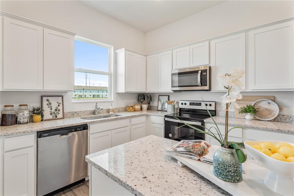 待售: $235,900 (3 贝兹, 2 浴室, 1731 平方英尺)