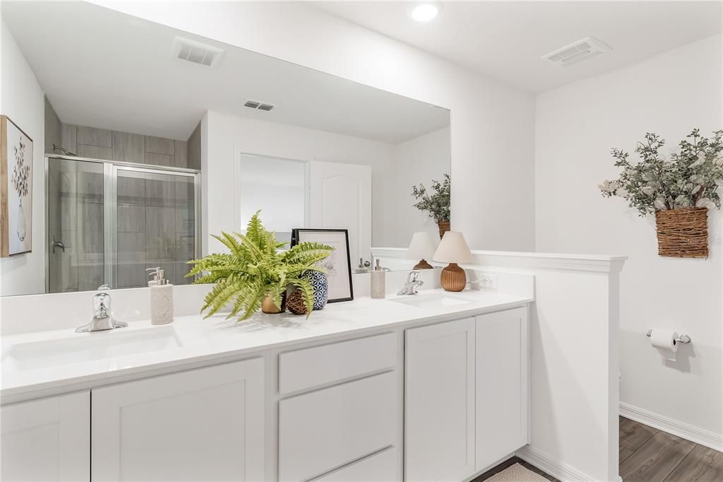 待售: $235,900 (3 贝兹, 2 浴室, 1731 平方英尺)