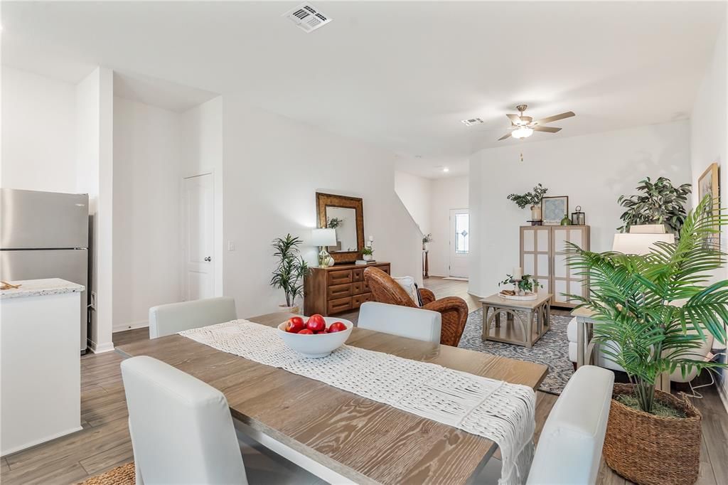 待售: $235,900 (3 贝兹, 2 浴室, 1731 平方英尺)