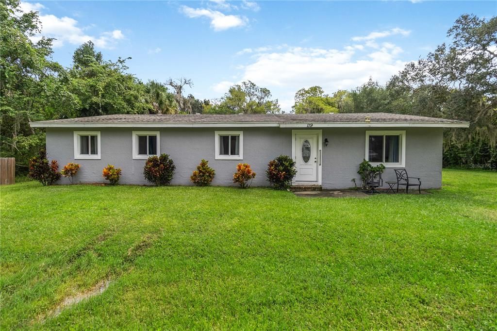 待售: $379,000 (5 贝兹, 2 浴室, 2072 平方英尺)