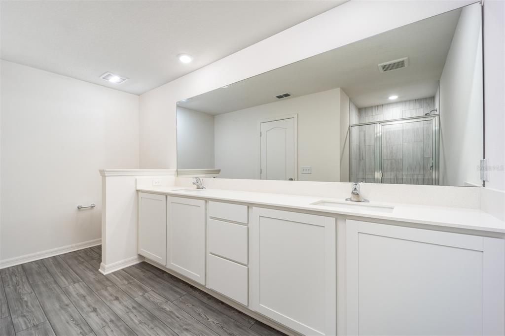 Active With Contract: $244,900 (3 beds, 2 baths, 1817 Square Feet)