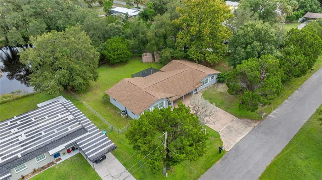 Active With Contract: $299,000 (4 beds, 0 baths, 986 Square Feet)