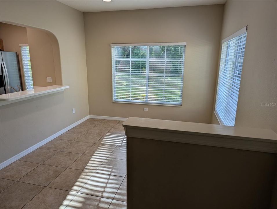 For Rent: $1,800 (3 beds, 2 baths, 1200 Square Feet)