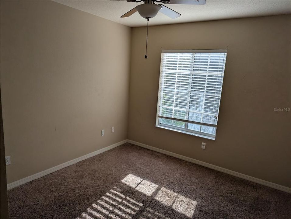 For Rent: $1,800 (3 beds, 2 baths, 1200 Square Feet)