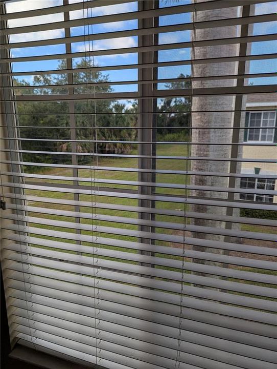 For Rent: $1,800 (3 beds, 2 baths, 1200 Square Feet)