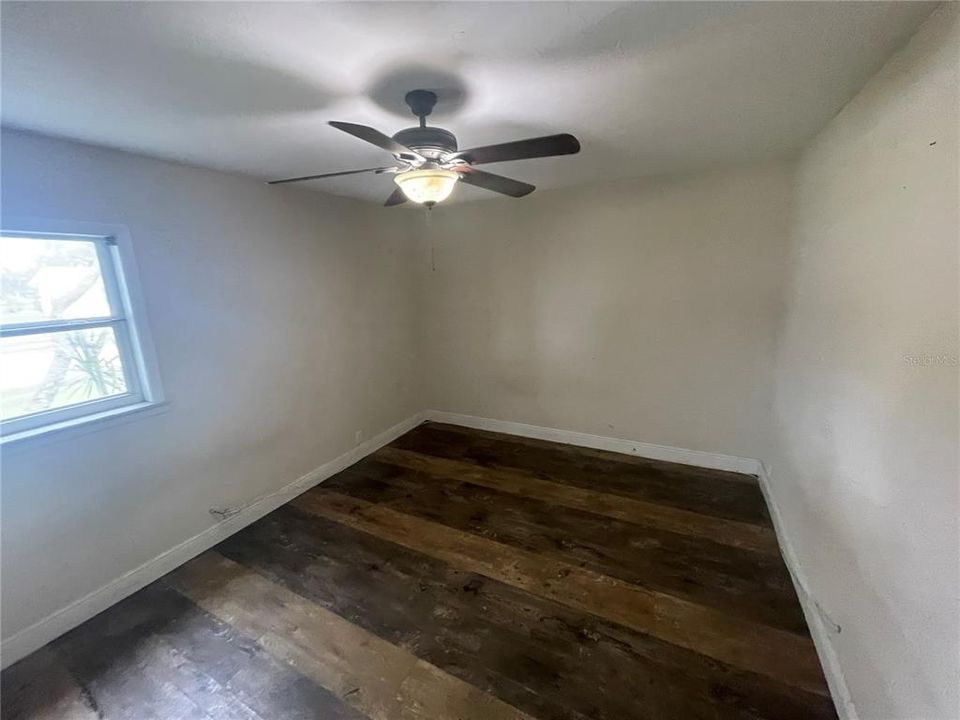 Active With Contract: $172,000 (3 beds, 2 baths, 1248 Square Feet)