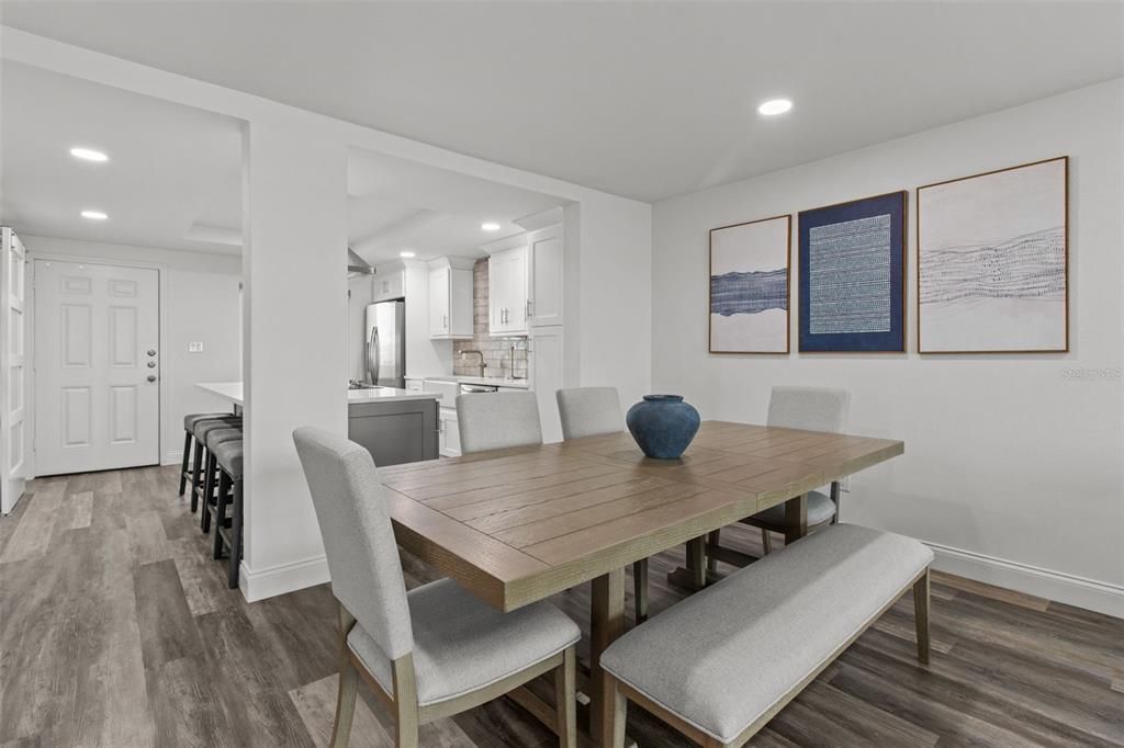 For Sale: $1,290,000 (2 beds, 2 baths, 1225 Square Feet)