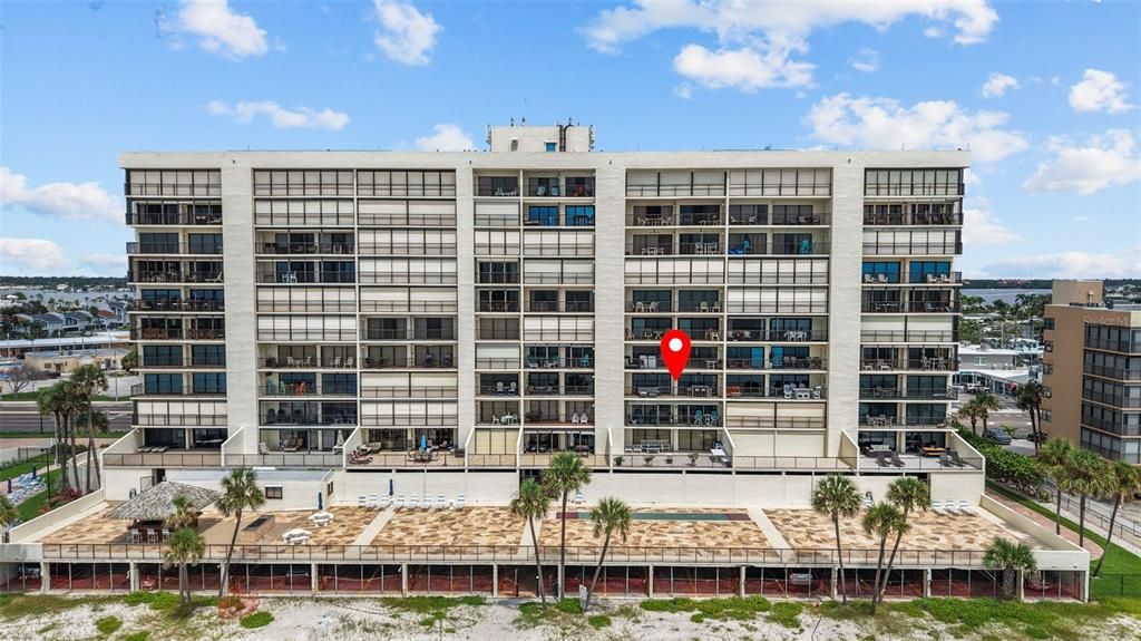 For Sale: $1,290,000 (2 beds, 2 baths, 1225 Square Feet)