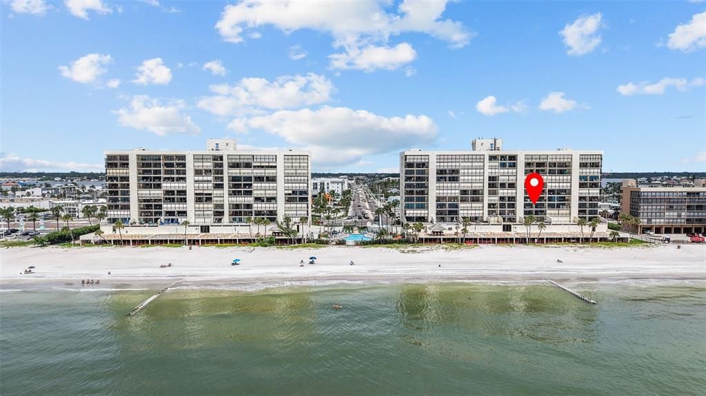 For Sale: $1,290,000 (2 beds, 2 baths, 1225 Square Feet)