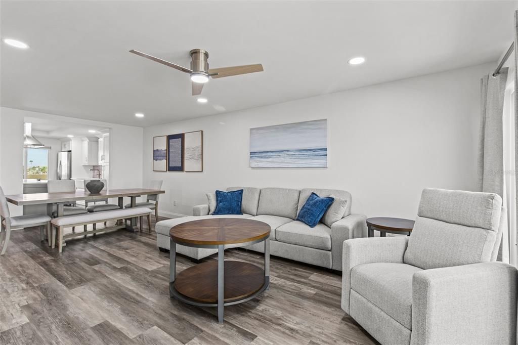 For Sale: $1,290,000 (2 beds, 2 baths, 1225 Square Feet)