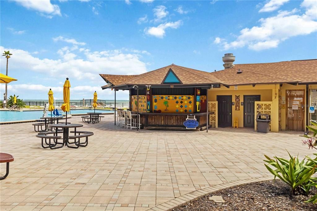 На продажу: $124,900 (2 спален, 1 ванн, 733 Квадратных фут)