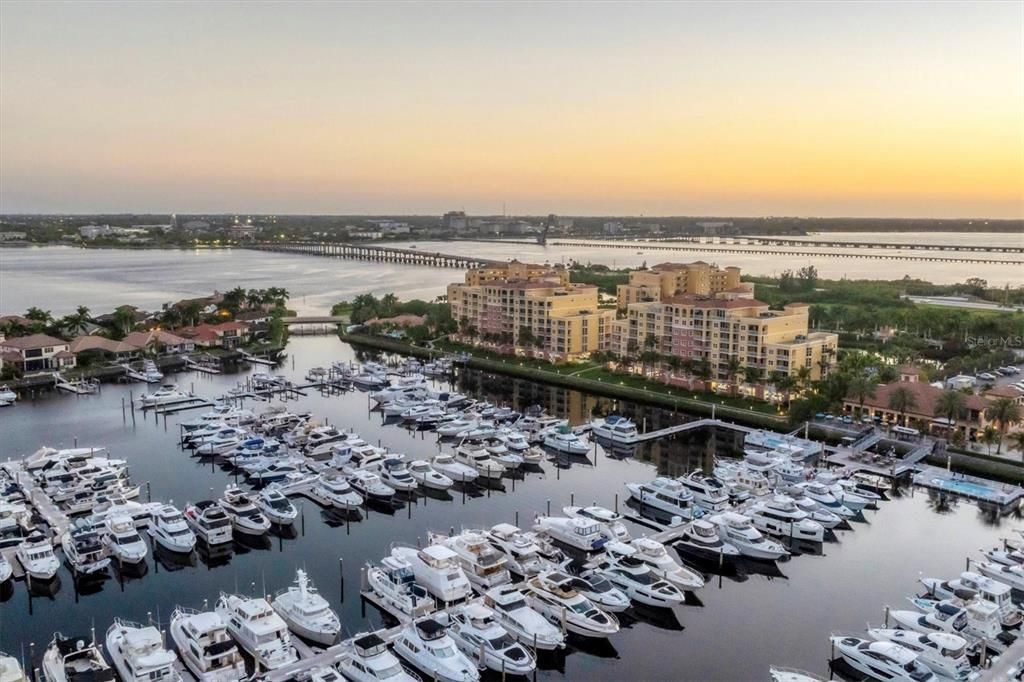 For Sale: $1,169,000 (3 beds, 3 baths, 3670 Square Feet)