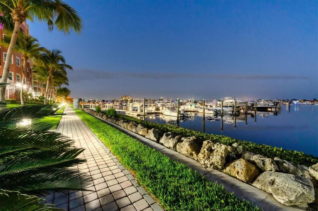 For Sale: $1,169,000 (3 beds, 3 baths, 3670 Square Feet)