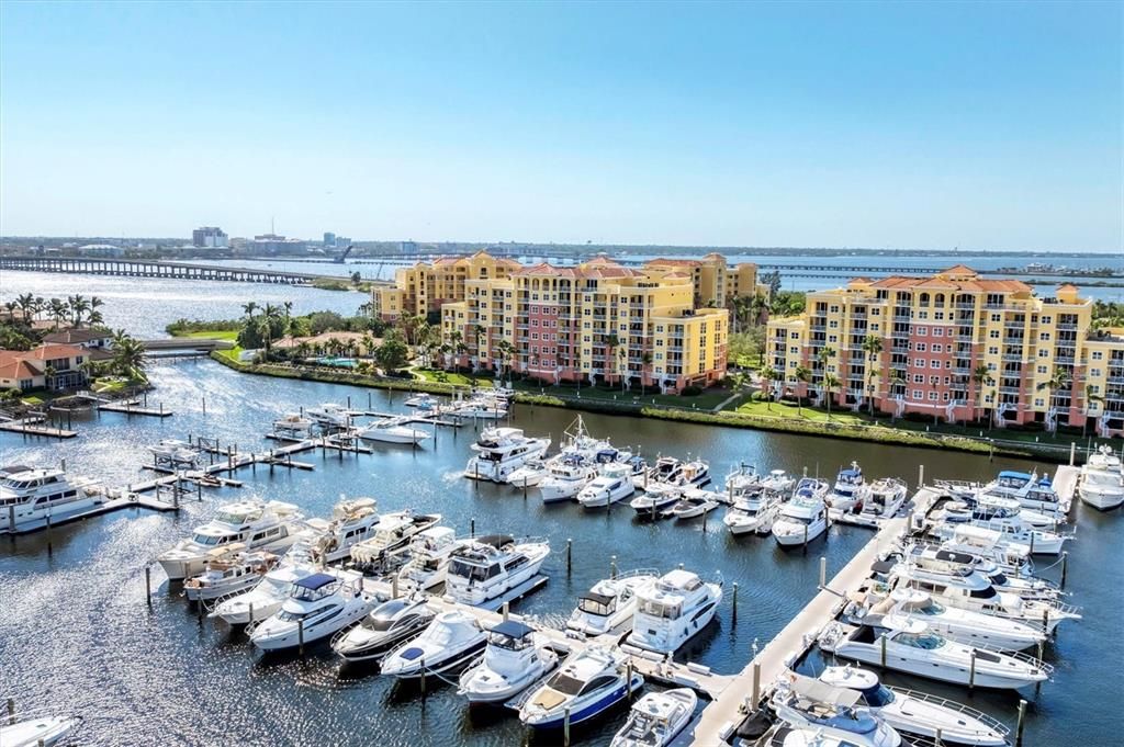 For Sale: $1,169,000 (3 beds, 3 baths, 3670 Square Feet)