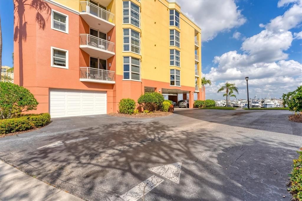 For Sale: $1,169,000 (3 beds, 3 baths, 3670 Square Feet)