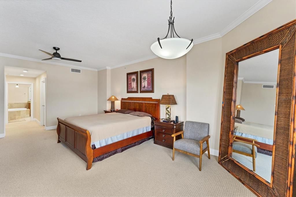 For Sale: $1,169,000 (3 beds, 3 baths, 3670 Square Feet)