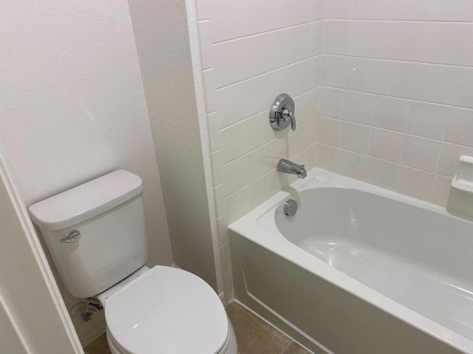 出租: $2,195 (3 贝兹, 2 浴室, 1565 平方英尺)