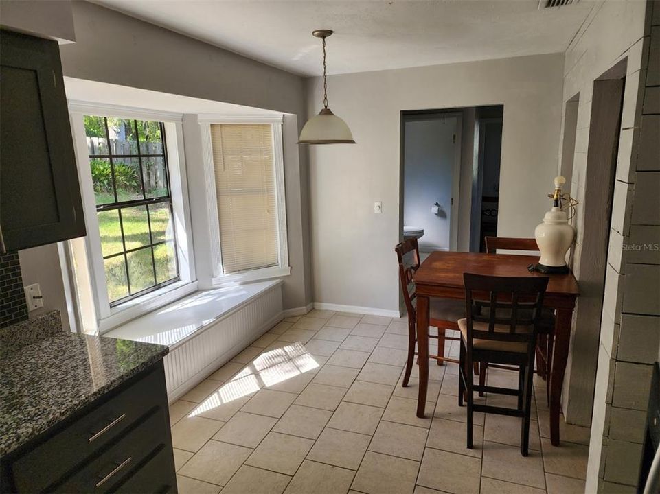 出租: $2,250 (3 贝兹, 2 浴室, 1814 平方英尺)