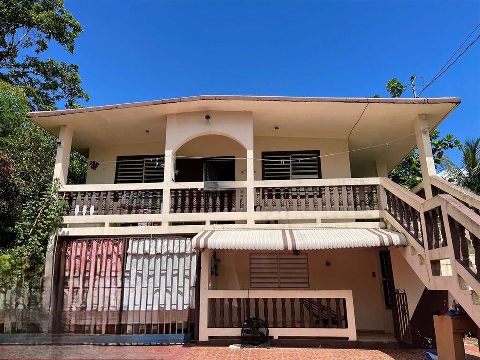 For Sale: $145,000 (4 beds, 2 baths, 600 Square Feet)