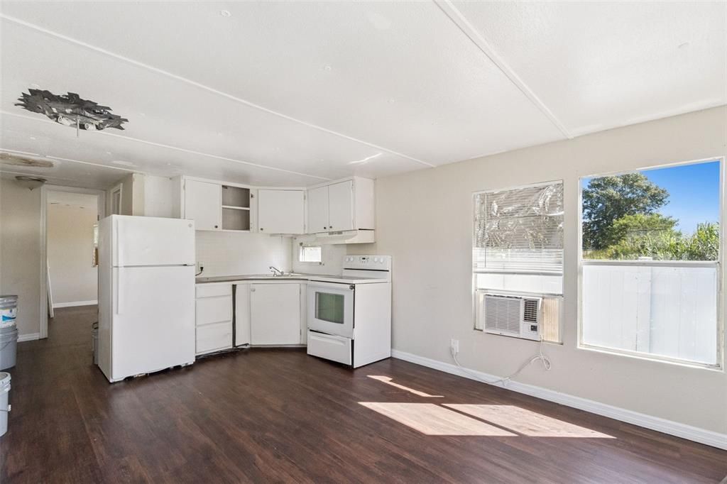 En Renta: $700 (1 camas, 1 baños, 450 Pies cuadrados)