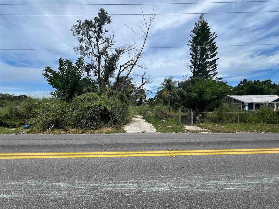 待售: $49,999 (0.21 acres)