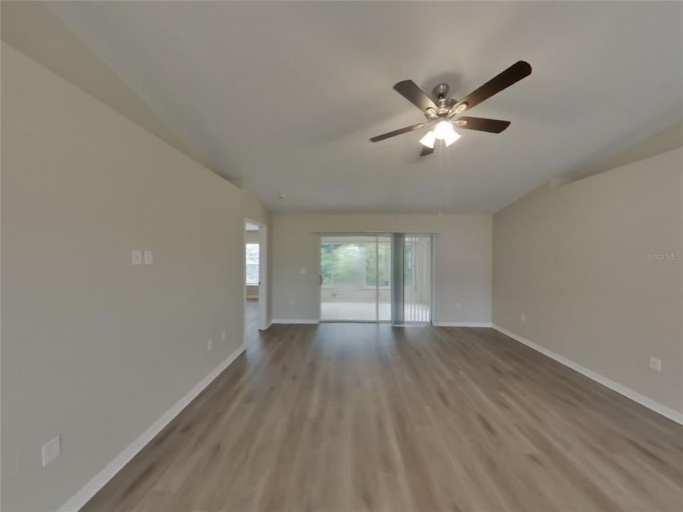 For Rent: $1,689 (3 beds, 3 baths, 1345 Square Feet)