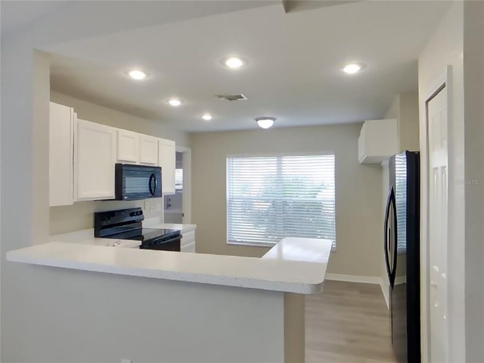 For Rent: $1,689 (3 beds, 3 baths, 1345 Square Feet)