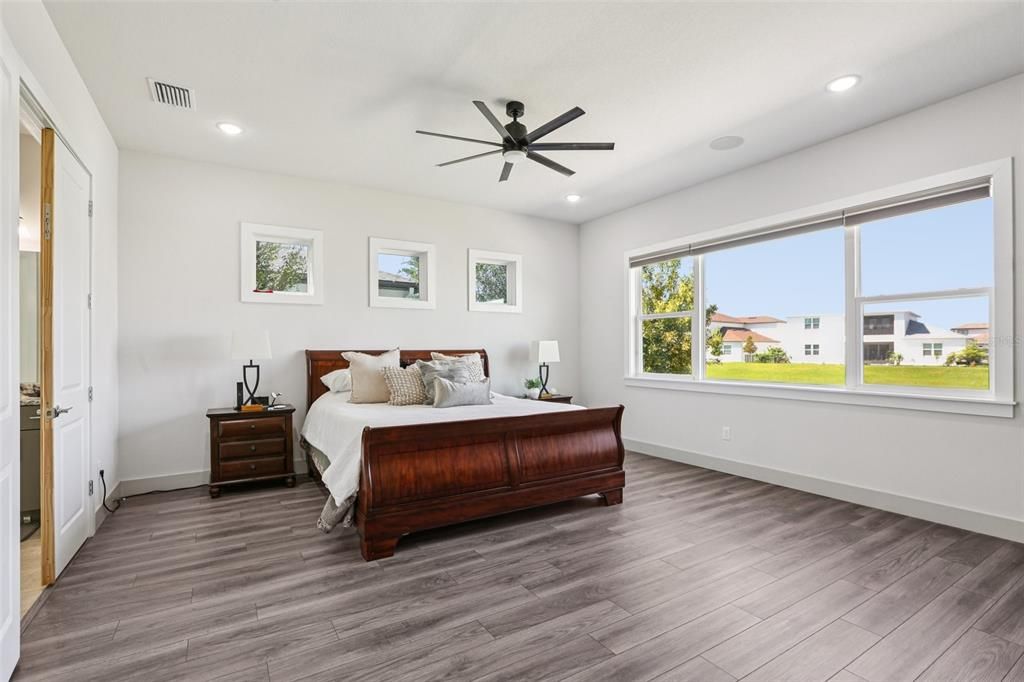 На продажу: $1,199,000 (6 спален, 4 ванн, 4854 Квадратных фут)