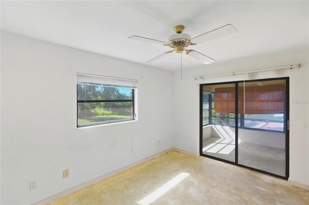 待售: $237,500 (2 贝兹, 2 浴室, 1064 平方英尺)