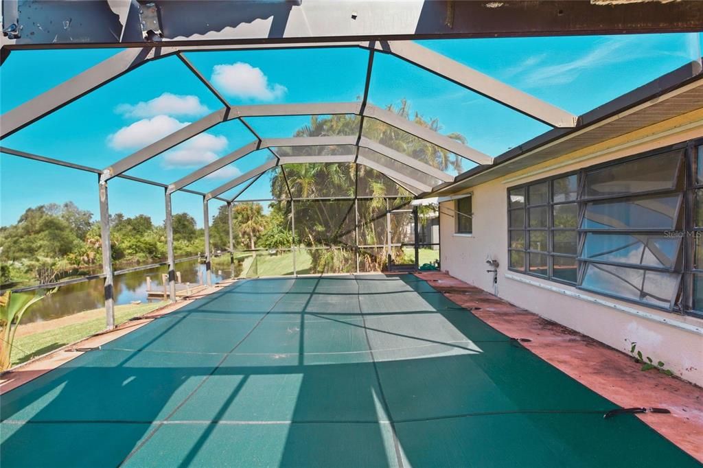 待售: $237,500 (2 贝兹, 2 浴室, 1064 平方英尺)