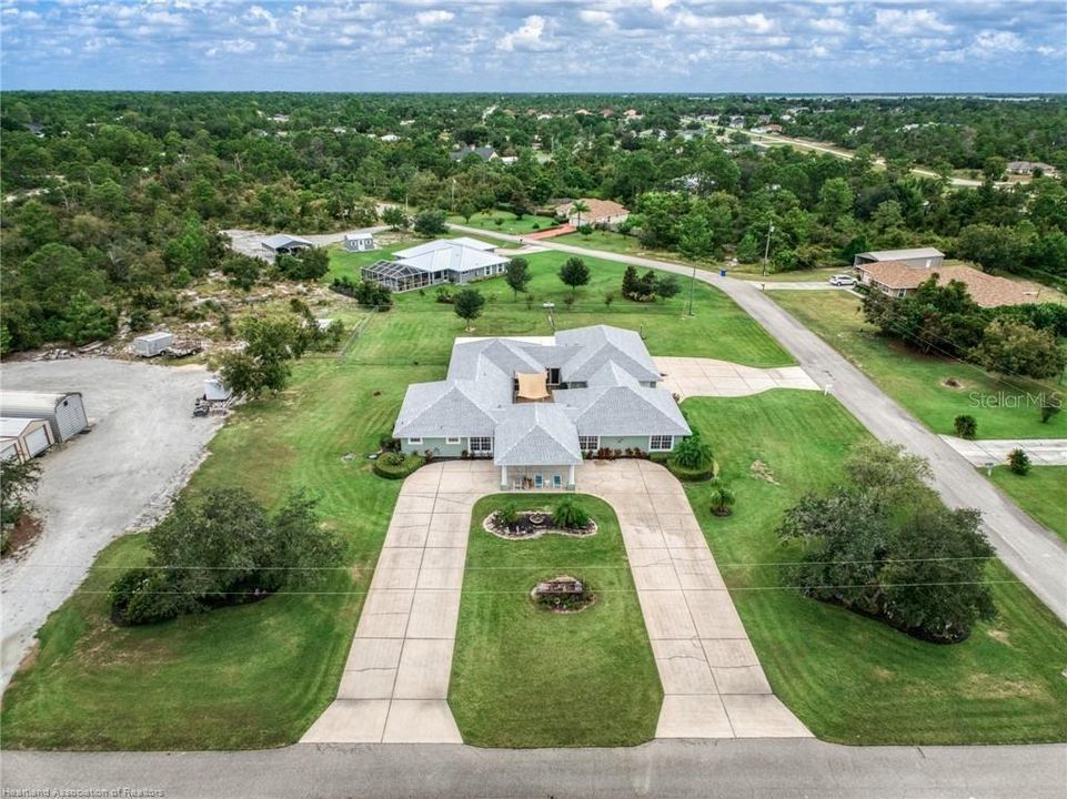 Recently Sold: $499,000 (5 beds, 3 baths, 3633 Square Feet)