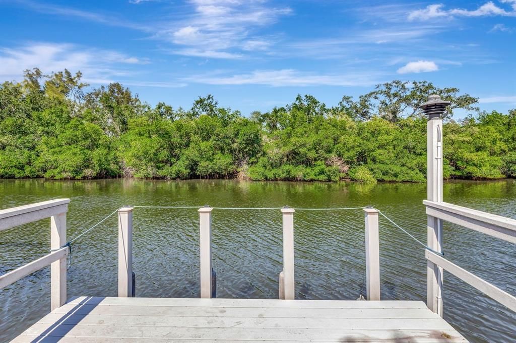 En Venta: $1,299,000 (4 camas, 3 baños, 2935 Pies cuadrados)